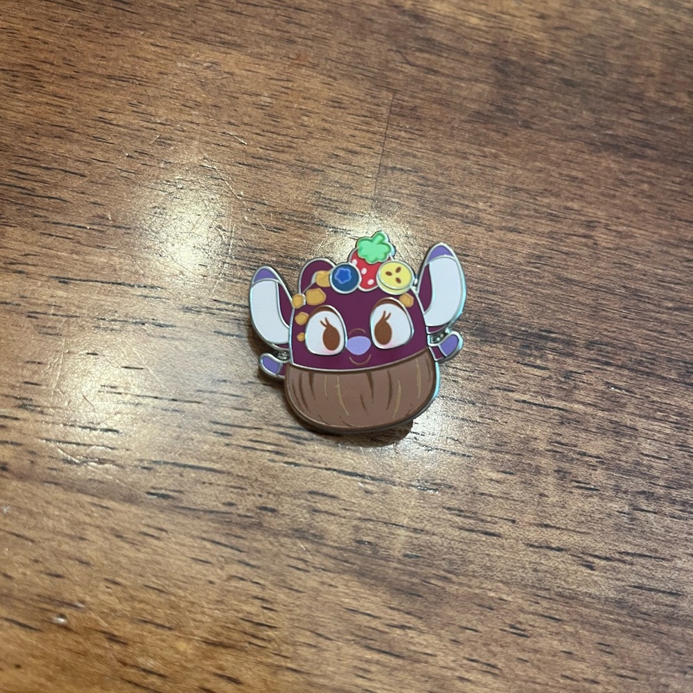 Disney Munchlings Series 2 Mystery Pin Angel Açaí Bowl